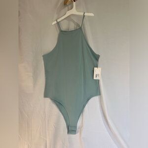 NWT A New Day woman’s size large snap tank top body suit perfect for layering